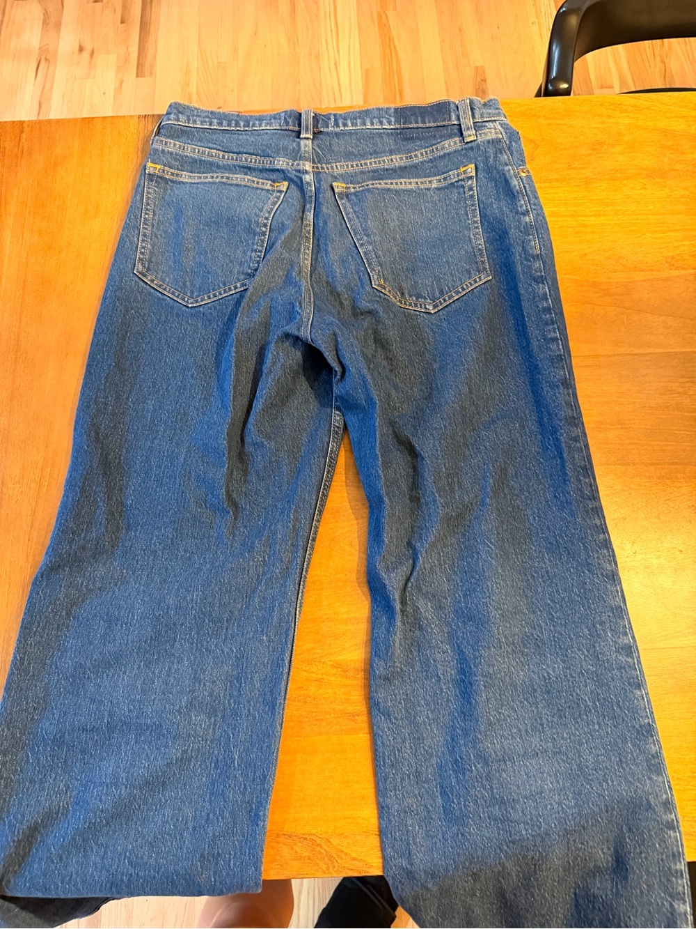 Abercrombie & Fitch Relaxed Dark Blue Denim Jeans - Picture 3 of 4